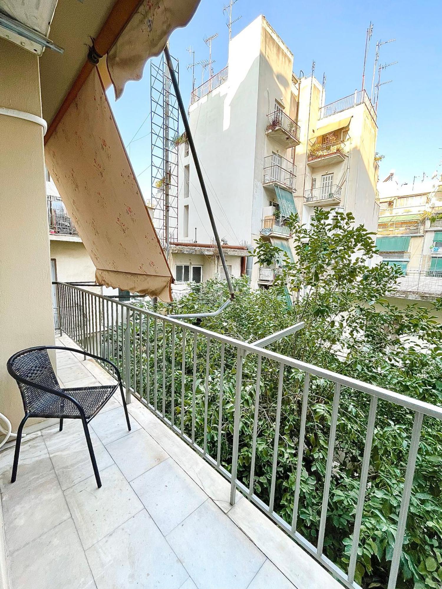 Comfy And Spacious Two Bedroom Apartment With Balcony Athen Exterior foto