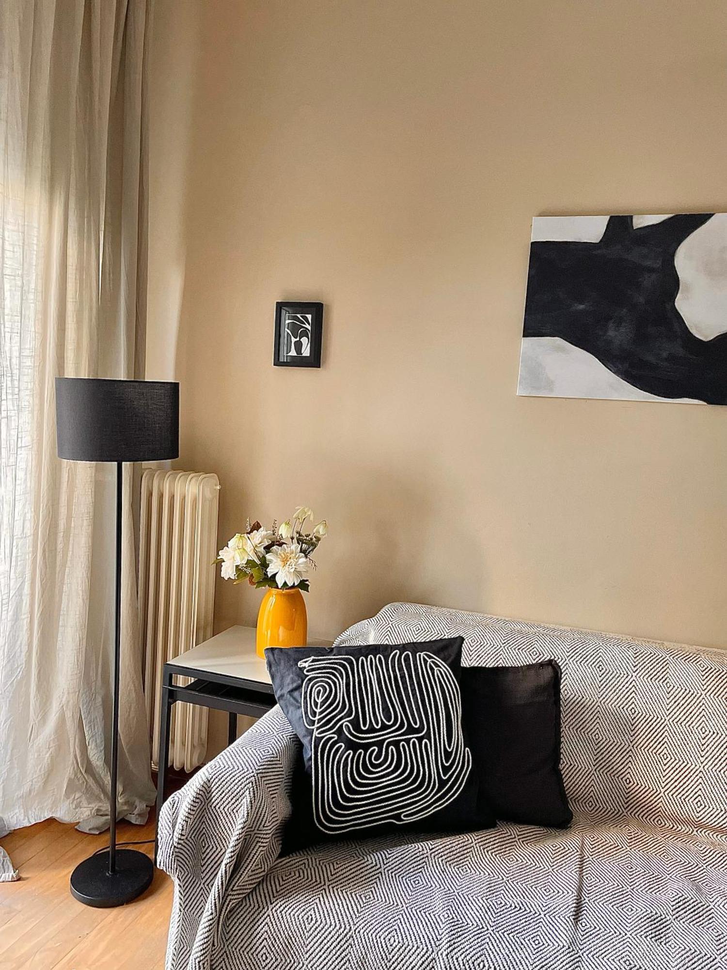 Comfy And Spacious Two Bedroom Apartment With Balcony Athen Exterior foto