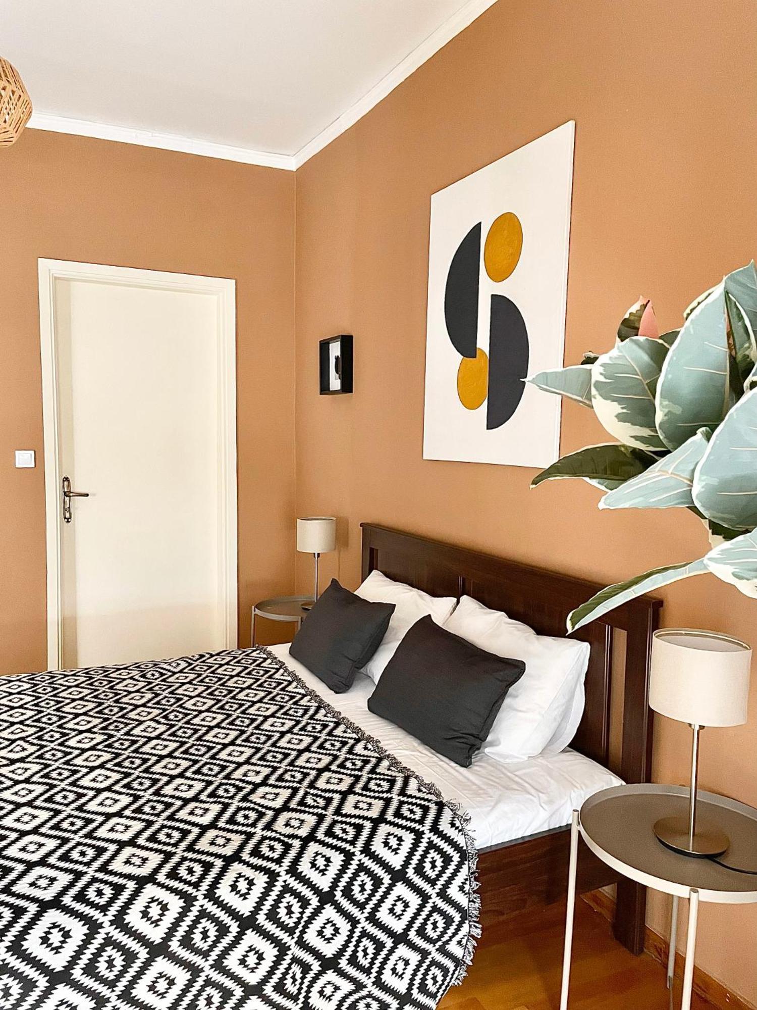 Comfy And Spacious Two Bedroom Apartment With Balcony Athen Exterior foto