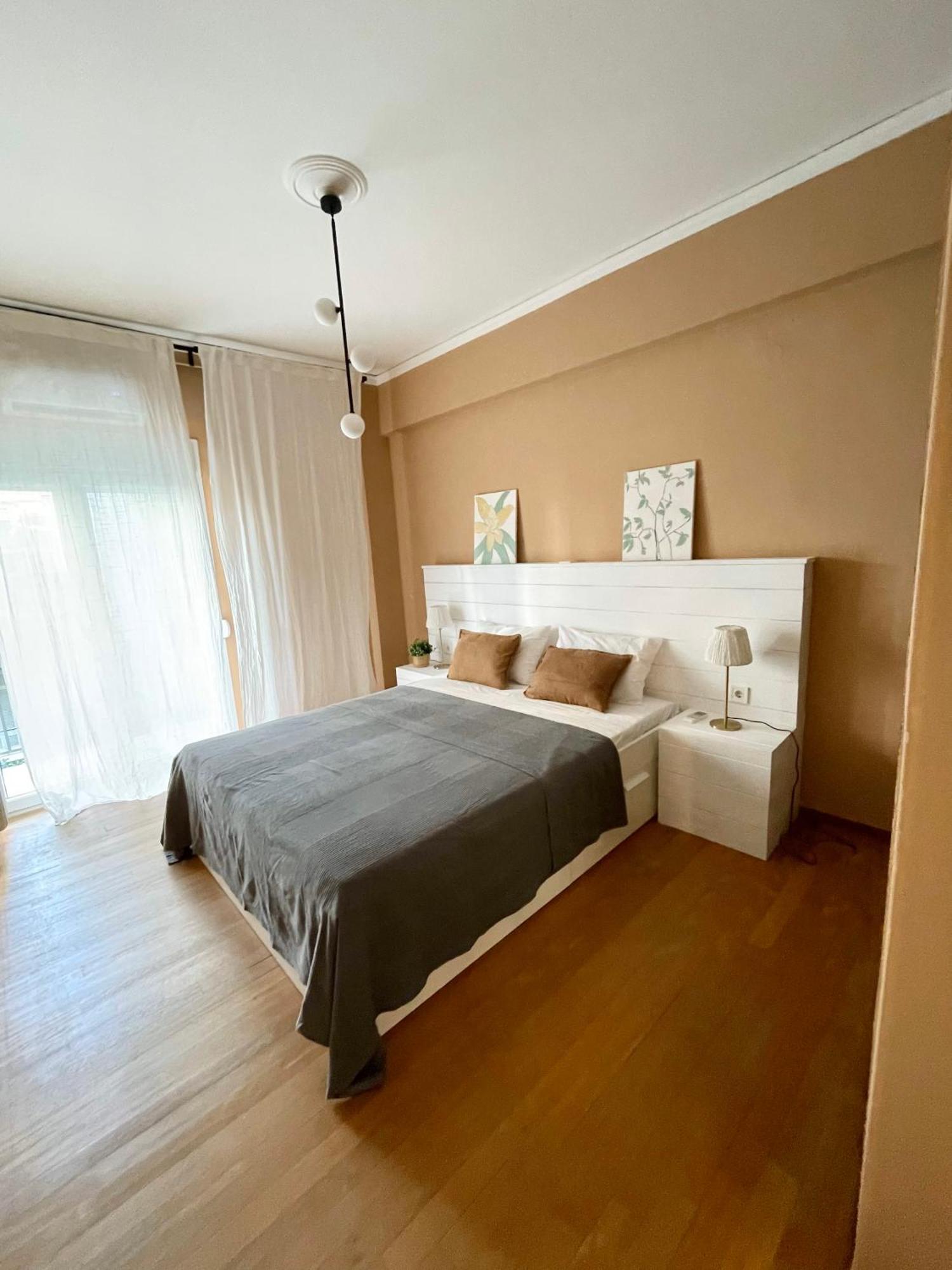 Comfy And Spacious Two Bedroom Apartment With Balcony Athen Exterior foto