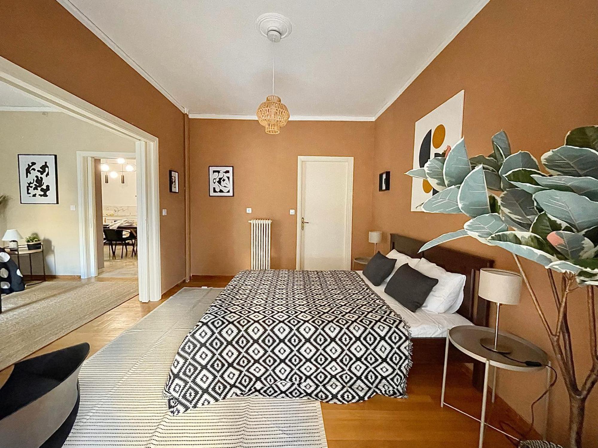 Comfy And Spacious Two Bedroom Apartment With Balcony Athen Exterior foto